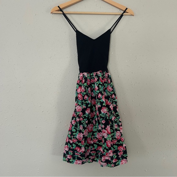 PINK Victoria's Secret Black Floral Mini Dress Stretch Casual Comfy Spring XS - Picture 1 of 7